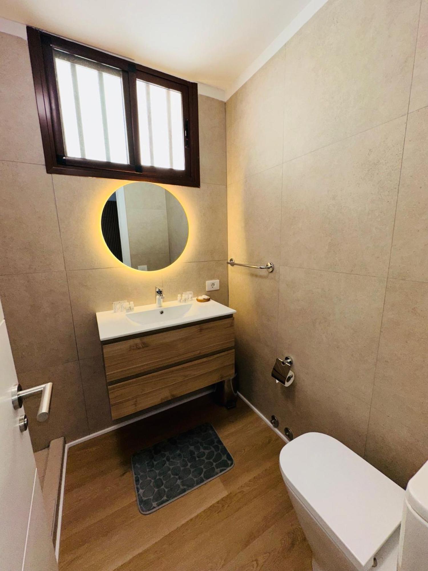 En Playa Las Vistas. Veramar. Free Parking, Pool! Лос-Крістіанос Екстер'єр фото